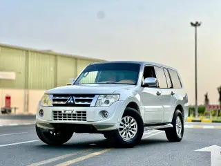 2013 Mitsubishi Pajero in Dubai used car