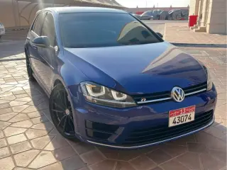 2017 Volkswagen Golf in Abu Dhabi used car