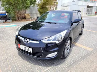 2015 Hyundai Veloster في Abu Dhabi سيارة مستعملة