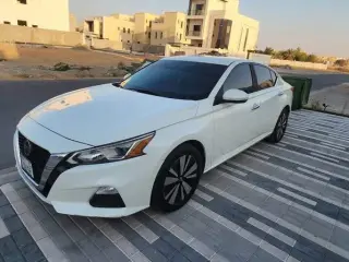 2020 Nissan Altima in Dubai used car
