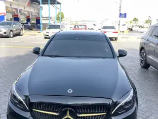 2016 Mercedes-Benz C-Class في Dubai سيارة مستعملة