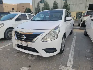 2019 Nissan Sunny in Dubai used car