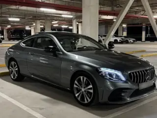 2017 Mercedes-Benz C-Class في Dubai سيارة مستعملة
