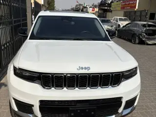 2021 Jeep Grand Cherokee في Sharjah سيارة مستعملة