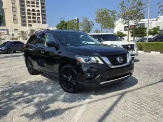 2018 Nissan Pathfinder في Ajman سيارة مستعملة