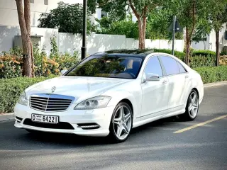 2013 Mercedes-Benz S-Class في Sharjah سيارة مستعملة