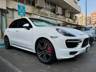 2013 Porsche Cayenne in Dubai used car