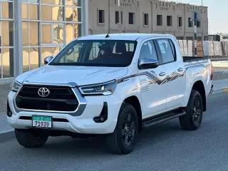 2024 Toyota Hilux in Abu Dhabi used car