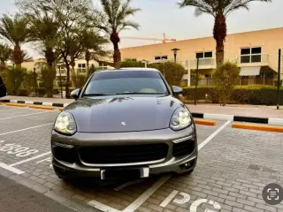 2016 Porsche Cayenne in Dubai used car