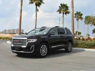 2022 GMC Acadia في Sharjah سيارة مستعملة