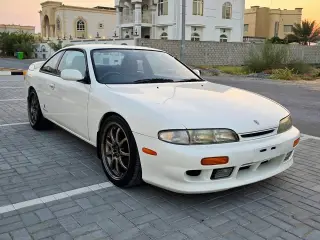 1994 Nissan SkyLine في Dubai سيارة مستعملة