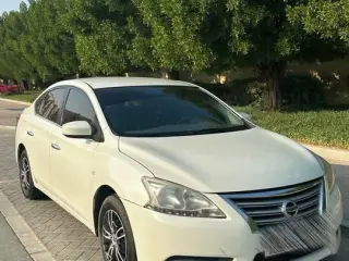 2015 Nissan Sentra في Abu Dhabi سيارة مستعملة