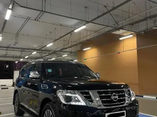 2019 Nissan Patrol في Sharjah سيارة مستعملة