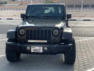 2015 Jeep Wrangler Unlimited في Sharjah سيارة مستعملة