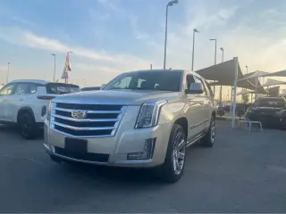2016 Cadillac Escalade in Sharjah used car