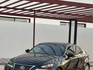 2015 Lexus IS 250 في Ajman سيارة مستعملة
