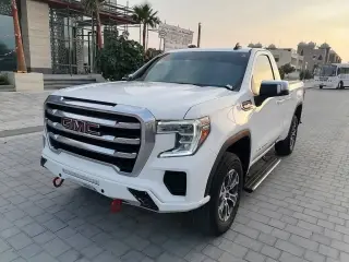 2020 GMC Sierra في Ajman سيارة مستعملة