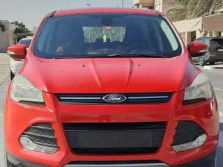 2015 Ford Escape في Dubai سيارة مستعملة