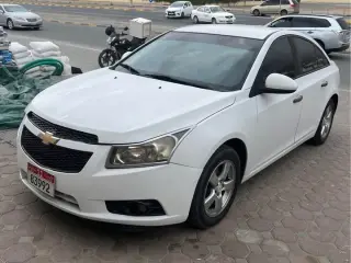 2012 Chevrolet Cruze في Abu Dhabi سيارة مستعملة
