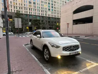 2010 Infiniti FX35 في Sharjah سيارة مستعملة