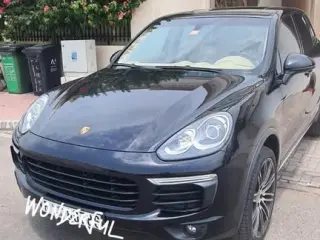 2016 Porsche Cayenne in Dubai used car