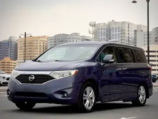 2013 Nissan Quest في Ajman سيارة مستعملة
