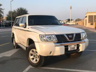 2000 Nissan Patrol Super Safari في Dubai سيارة مستعملة