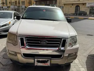 2010 Ford Explorer in Ajman used car