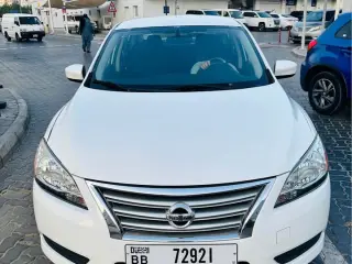 2015 Nissan Sentra في Sharjah سيارة مستعملة