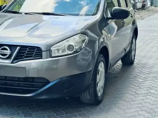 2014 Nissan Qashqai في Sharjah سيارة مستعملة