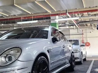 2006 Mercedes-Benz E-Class في Sharjah سيارة مستعملة
