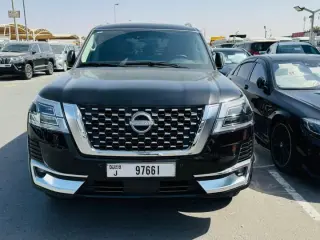 2022 Nissan Patrol في Dubai سيارة مستعملة