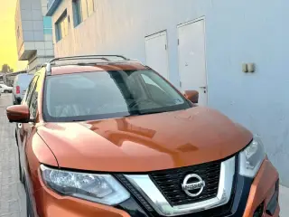 2017 Nissan Rogue في Sharjah سيارة مستعملة