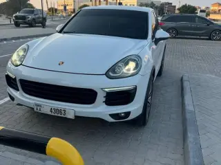 2016 Porsche Cayenne in Dubai used car