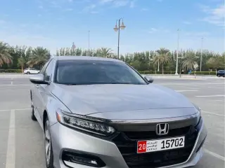 2019 Honda Accord في Abu Dhabi سيارة مستعملة