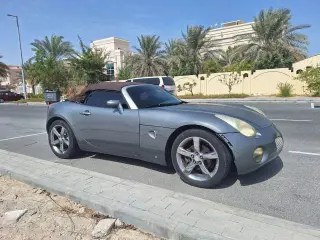 2006 Pontiac Solstice in Abu Dhabi used car