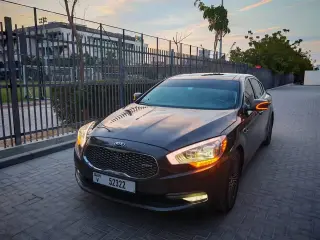 2015 Kia Quoris in Dubai used car
