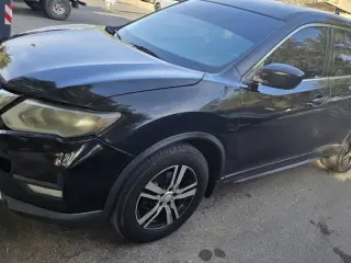 2018 Nissan Rogue في Al Ain سيارة مستعملة