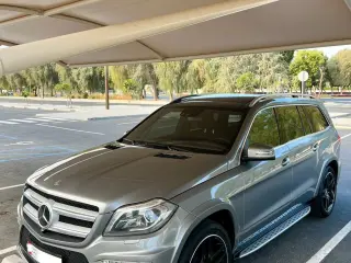 2015 Mercedes-Benz GL في Abu Dhabi سيارة مستعملة
