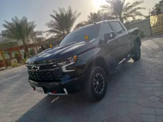 2022 Chevrolet Silverado في Dubai سيارة مستعملة