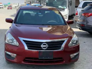 2015 Nissan Altima in Dubai used car
