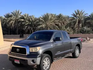 2007 Toyota Tundra في Dubai سيارة مستعملة
