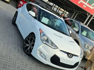 2015 Hyundai Veloster في Dubai سيارة مستعملة