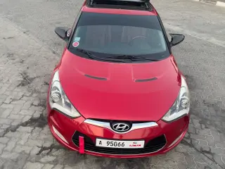 2015 Hyundai Veloster في Dubai سيارة مستعملة