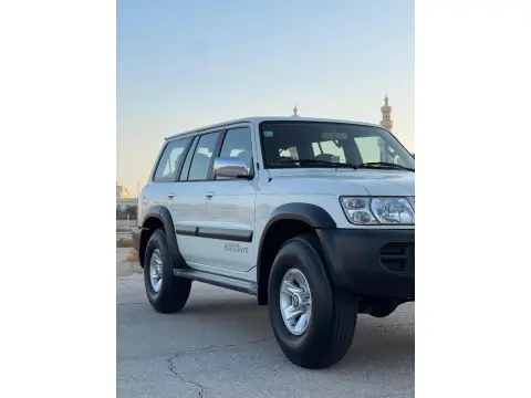 2003 نيسان بترول سوبر سفاري Safari AT
