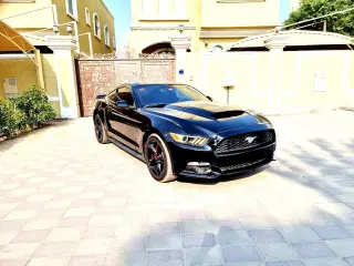 2017 Ford Mustang in Dubai used car
