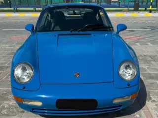 1997 Porsche 911 Carrera في Dubai سيارة مستعملة
