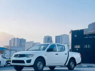 2013 Mitsubishi L200 in Dubai used car