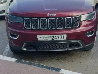 2017 Jeep Grand Cherokee في Sharjah سيارة مستعملة