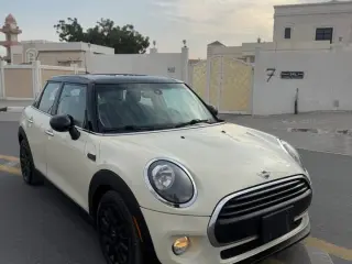 2019 Mini Cooper في Dubai سيارة مستعملة
